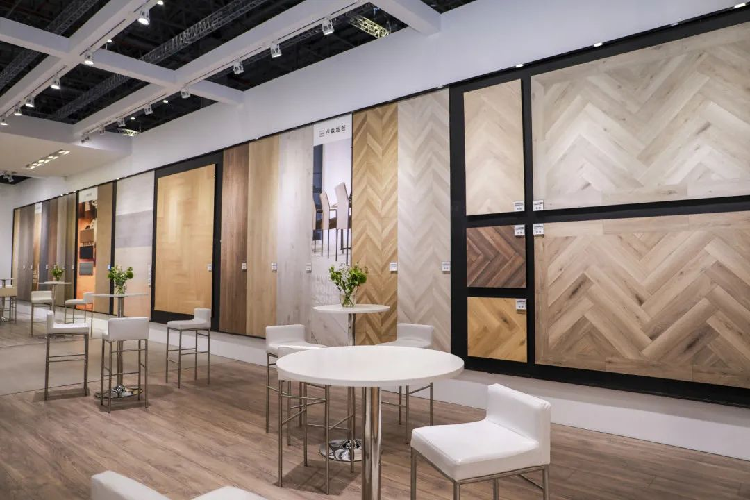 匠心打造地板艺术|上海建博会，卢森地板惊艳出圈！(图4)