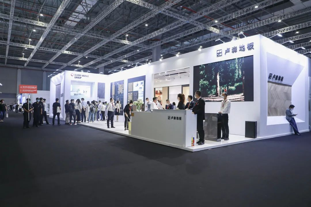 匠心打造地板艺术|上海建博会，卢森地板惊艳出圈！(图2)