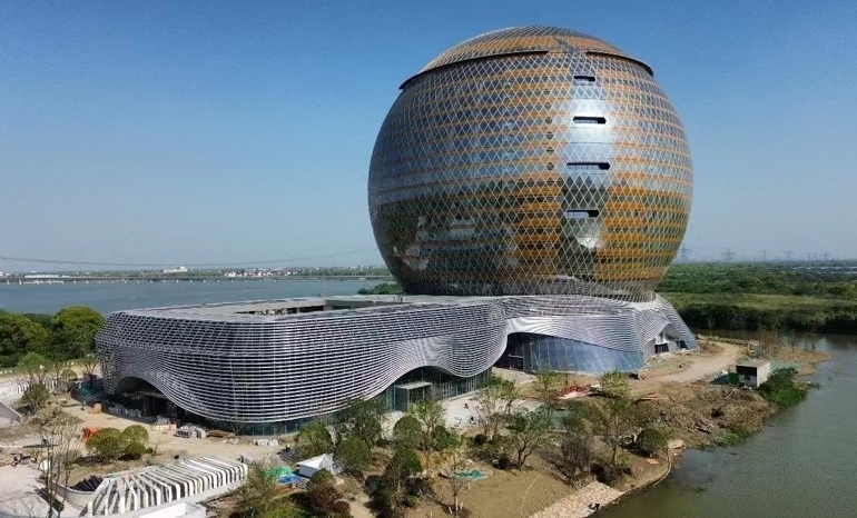 太阳酒店丨世界最大球型单体建筑门窗工程