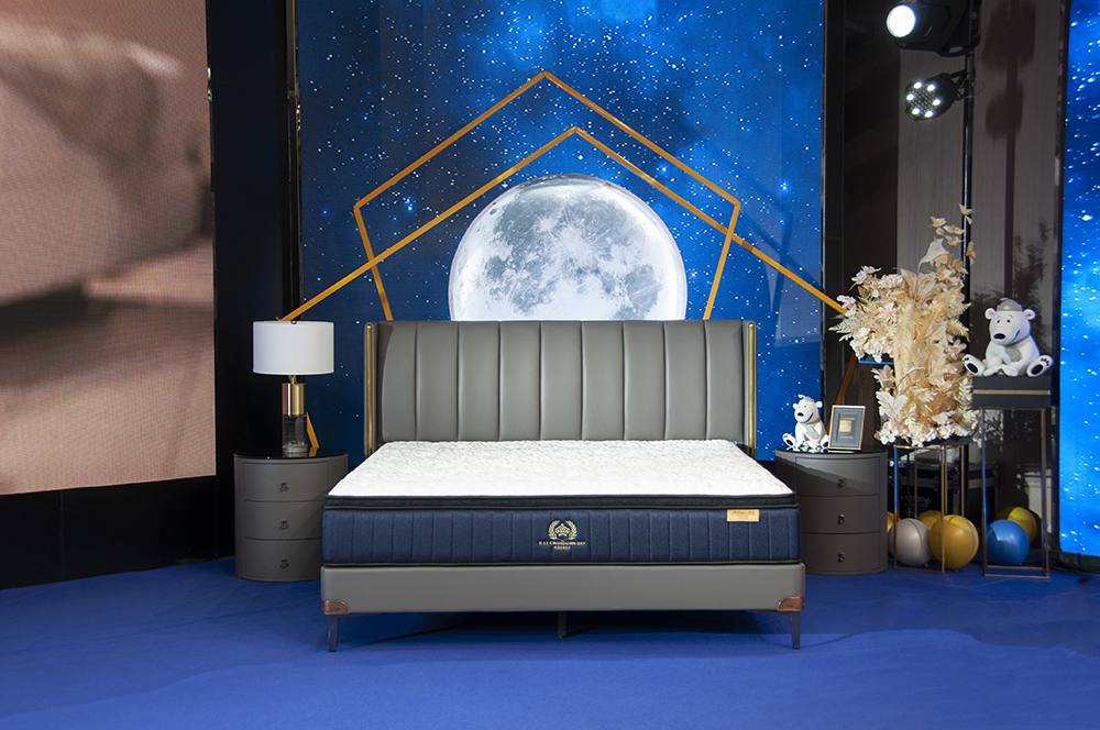 “百年鎏金·匠心传承”金斯当118周年全球纪念款产品发布会(图3)